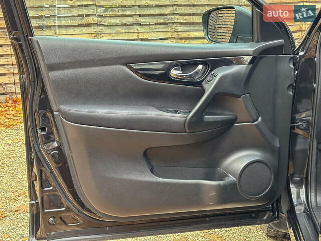 Чорний Ніссан Кашкай, об'ємом двигуна 1.6 л та пробігом 263 тис. км за 13900 $, фото 54 на Automoto.ua