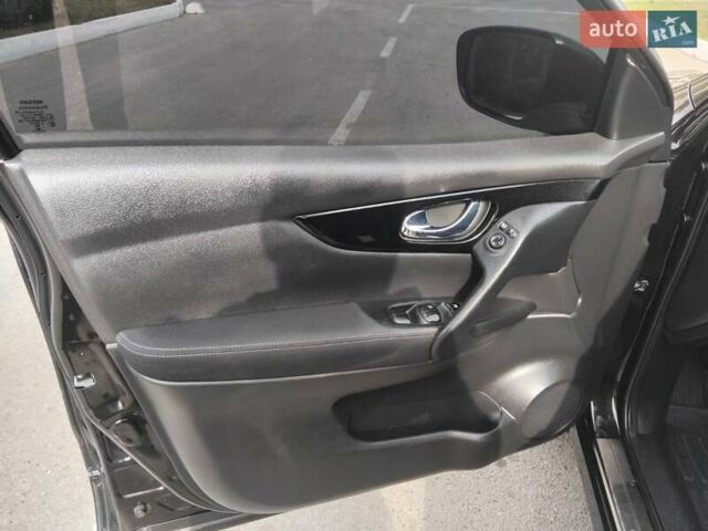 Чорний Ніссан Кашкай, об'ємом двигуна 1.46 л та пробігом 216 тис. км за 14999 $, фото 12 на Automoto.ua