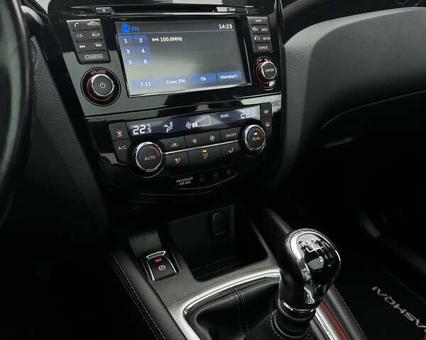 Чорний Ніссан Кашкай, об'ємом двигуна 1.5 л та пробігом 197 тис. км за 15900 $, фото 29 на Automoto.ua