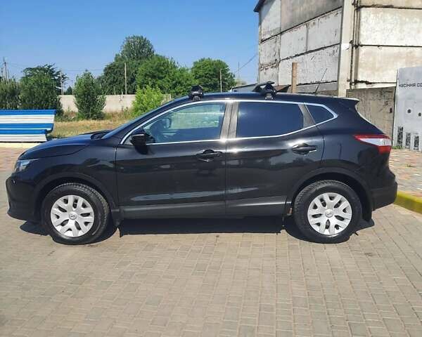 Черный Ниссан Кашкай, объемом двигателя 1.5 л и пробегом 155 тыс. км за 13800 $, фото 1 на Automoto.ua