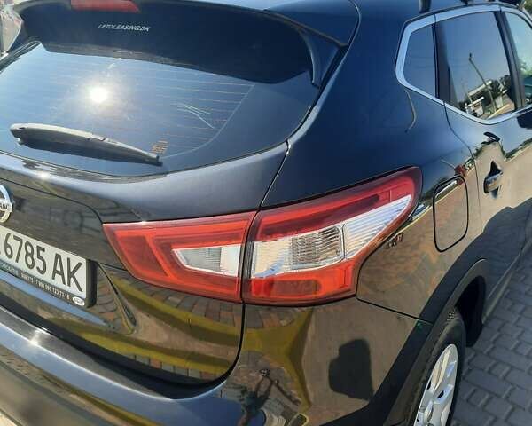 Черный Ниссан Кашкай, объемом двигателя 1.5 л и пробегом 155 тыс. км за 13800 $, фото 8 на Automoto.ua