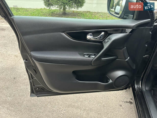 Черный Ниссан Кашкай, объемом двигателя 1.5 л и пробегом 175 тыс. км за 14700 $, фото 10 на Automoto.ua