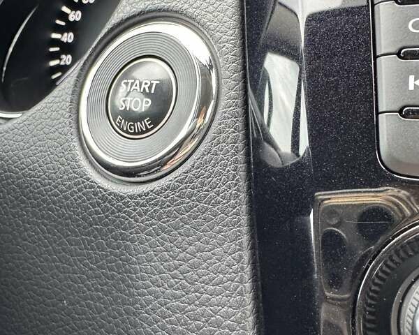 Черный Ниссан Кашкай, объемом двигателя 1.5 л и пробегом 220 тыс. км за 13700 $, фото 33 на Automoto.ua