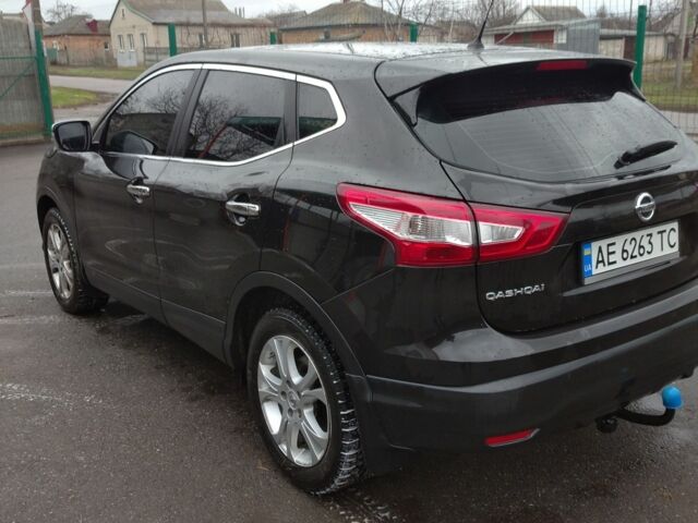 Черный Ниссан Кашкай, объемом двигателя 1.5 л и пробегом 266 тыс. км за 12700 $, фото 4 на Automoto.ua