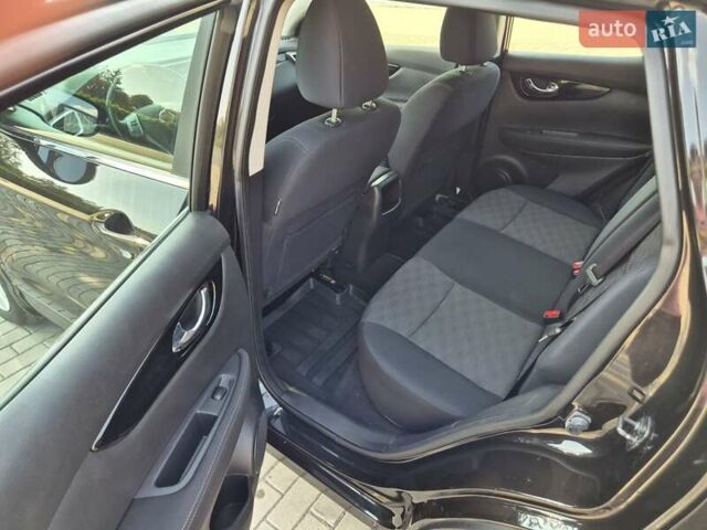 Черный Ниссан Кашкай, объемом двигателя 1.5 л и пробегом 108 тыс. км за 16899 $, фото 32 на Automoto.ua