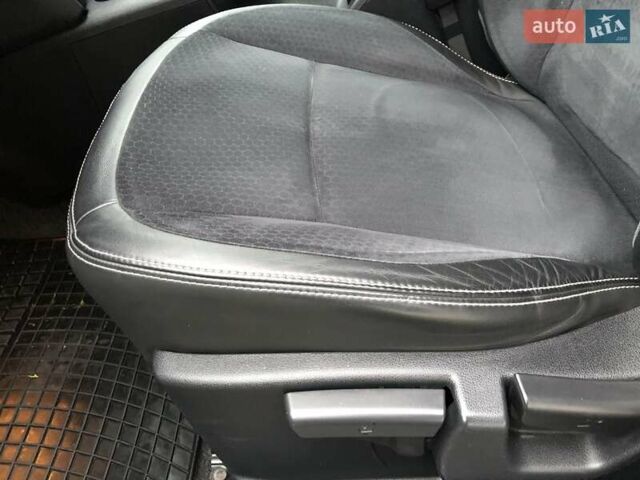 Черный Ниссан Кашкай, объемом двигателя 1.6 л и пробегом 114 тыс. км за 12890 $, фото 109 на Automoto.ua