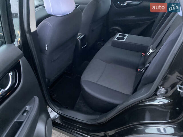 Черный Ниссан Кашкай, объемом двигателя 1.5 л и пробегом 186 тыс. км за 14500 $, фото 16 на Automoto.ua