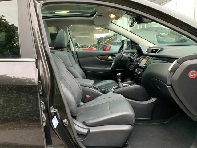 Черный Ниссан Кашкай, объемом двигателя 1.5 л и пробегом 83 тыс. км за 8100 $, фото 8 на Automoto.ua