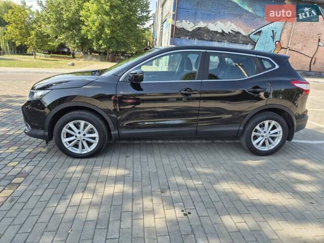 Черный Ниссан Кашкай, объемом двигателя 1.5 л и пробегом 108 тыс. км за 16899 $, фото 5 на Automoto.ua