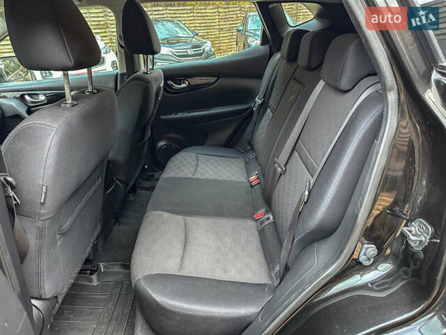 Чорний Ніссан Кашкай, об'ємом двигуна 1.6 л та пробігом 263 тис. км за 13900 $, фото 76 на Automoto.ua