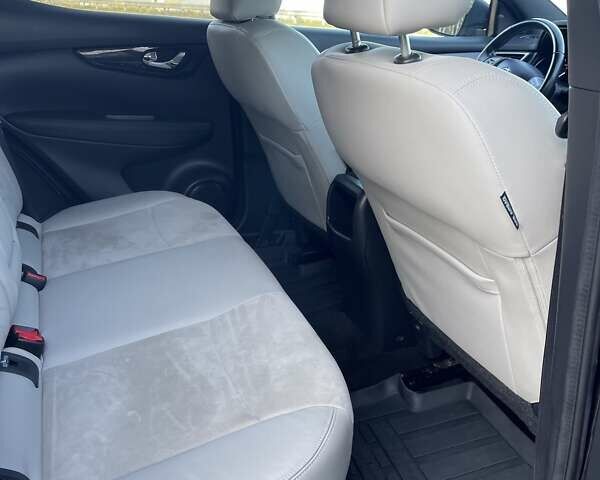 Черный Ниссан Кашкай, объемом двигателя 1.5 л и пробегом 240 тыс. км за 15600 $, фото 32 на Automoto.ua