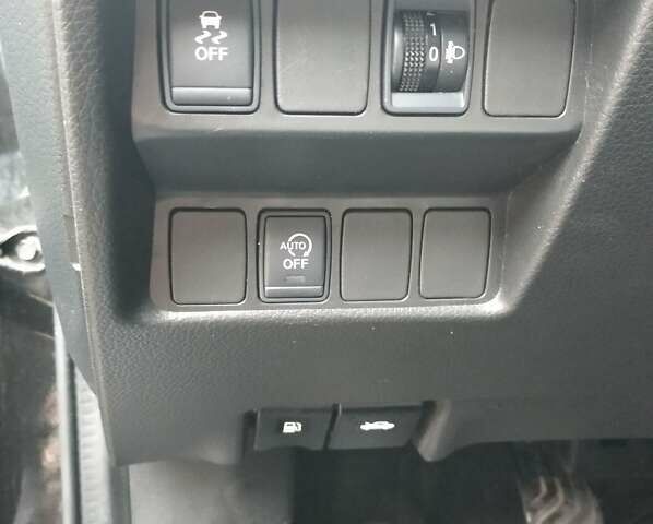 Черный Ниссан Кашкай, объемом двигателя 1.46 л и пробегом 276 тыс. км за 12700 $, фото 12 на Automoto.ua