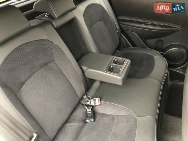 Черный Ниссан Кашкай, объемом двигателя 1.6 л и пробегом 114 тыс. км за 12890 $, фото 79 на Automoto.ua