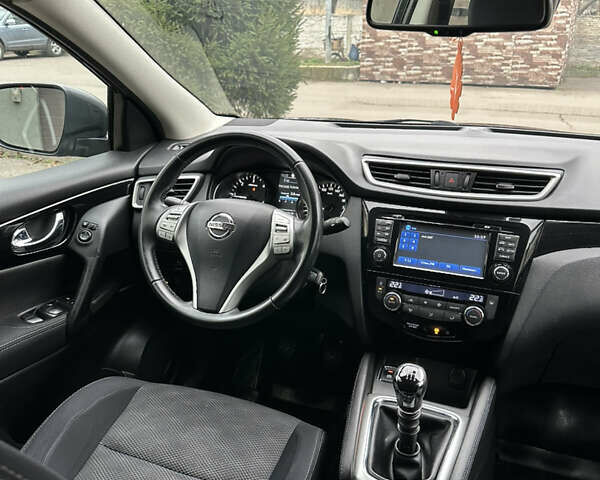 Черный Ниссан Кашкай, объемом двигателя 1.5 л и пробегом 175 тыс. км за 14700 $, фото 13 на Automoto.ua