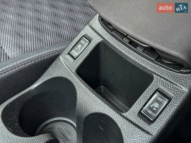 Чорний Ніссан Кашкай, об'ємом двигуна 1.6 л та пробігом 263 тис. км за 13900 $, фото 59 на Automoto.ua