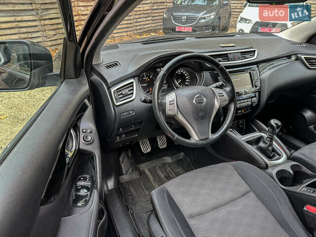 Чорний Ніссан Кашкай, об'ємом двигуна 1.6 л та пробігом 263 тис. км за 13900 $, фото 53 на Automoto.ua