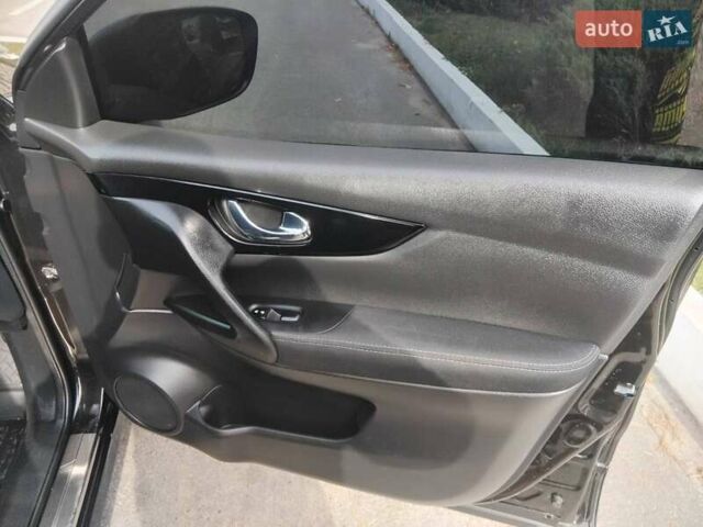Чорний Ніссан Кашкай, об'ємом двигуна 1.46 л та пробігом 216 тис. км за 14999 $, фото 16 на Automoto.ua