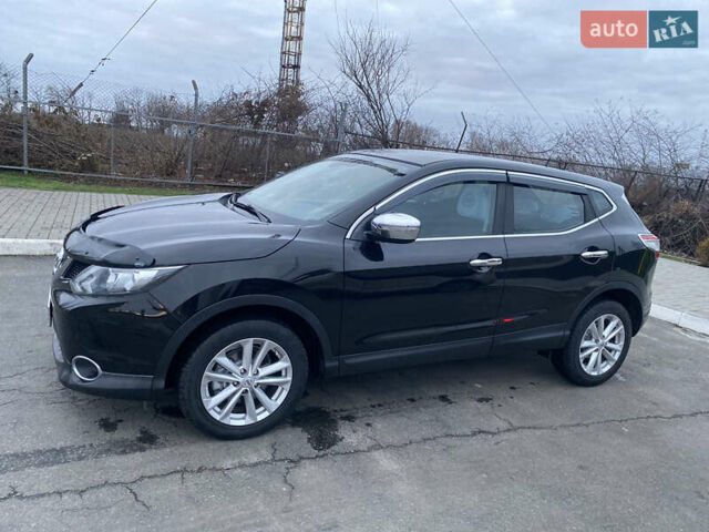 Черный Ниссан Кашкай, объемом двигателя 1.5 л и пробегом 186 тыс. км за 14500 $, фото 2 на Automoto.ua