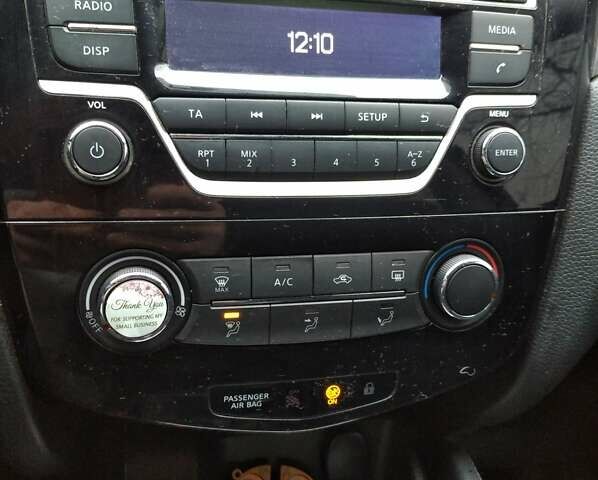 Черный Ниссан Кашкай, объемом двигателя 1.46 л и пробегом 276 тыс. км за 12700 $, фото 11 на Automoto.ua