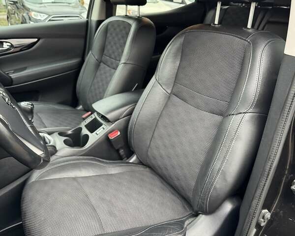 Черный Ниссан Кашкай, объемом двигателя 1.5 л и пробегом 220 тыс. км за 13700 $, фото 34 на Automoto.ua