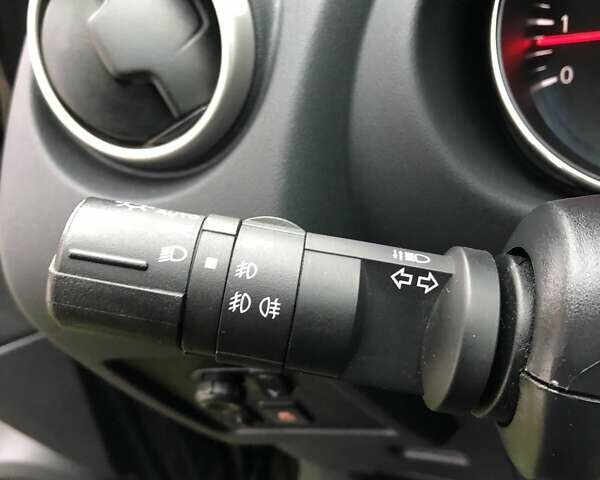 Черный Ниссан Кашкай, объемом двигателя 1.6 л и пробегом 114 тыс. км за 12890 $, фото 92 на Automoto.ua