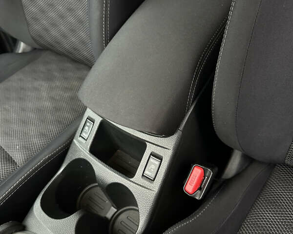 Черный Ниссан Кашкай, объемом двигателя 1.5 л и пробегом 175 тыс. км за 14700 $, фото 22 на Automoto.ua