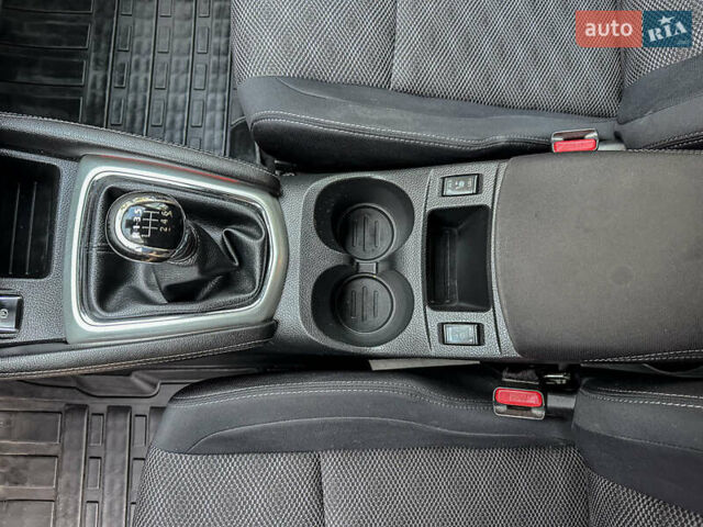 Чорний Ніссан Кашкай, об'ємом двигуна 1.6 л та пробігом 263 тис. км за 13900 $, фото 58 на Automoto.ua