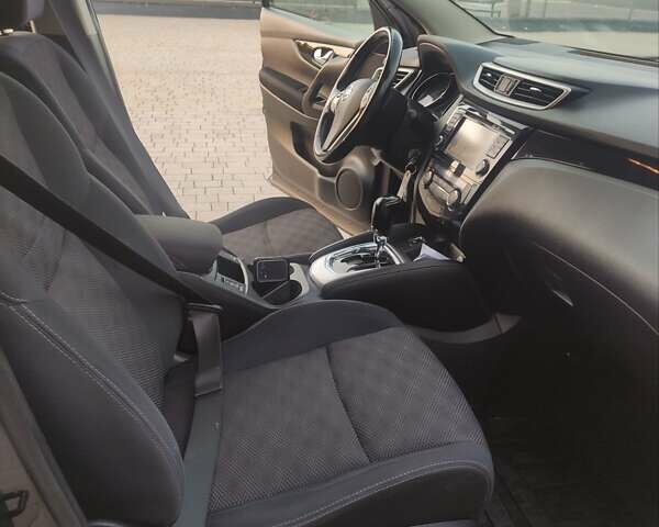 Чорний Ніссан Кашкай, об'ємом двигуна 1.6 л та пробігом 258 тис. км за 14600 $, фото 29 на Automoto.ua