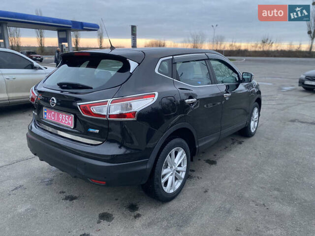 Черный Ниссан Кашкай, объемом двигателя 1.5 л и пробегом 186 тыс. км за 14500 $, фото 4 на Automoto.ua