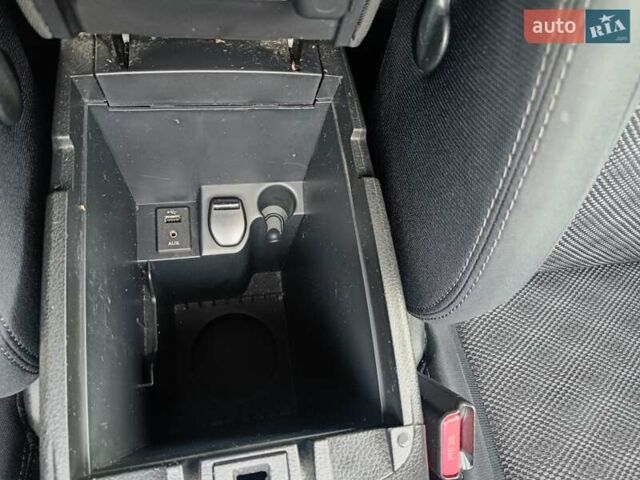 Черный Ниссан Кашкай, объемом двигателя 1.5 л и пробегом 238 тыс. км за 15800 $, фото 17 на Automoto.ua
