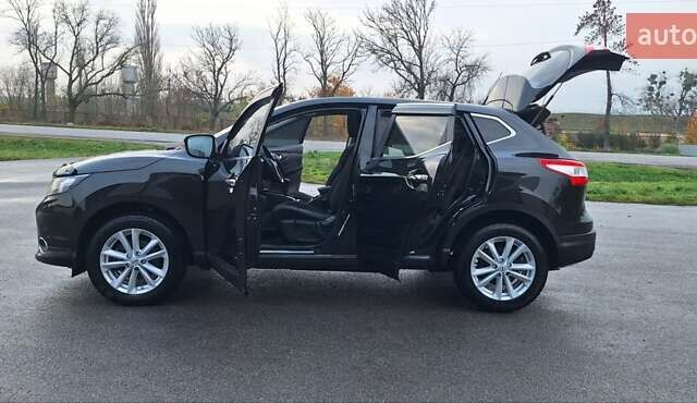 Черный Ниссан Кашкай, объемом двигателя 1.5 л и пробегом 202 тыс. км за 14950 $, фото 89 на Automoto.ua