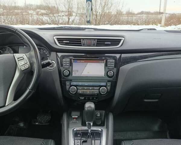 Чорний Ніссан Кашкай, об'ємом двигуна 1.6 л та пробігом 217 тис. км за 14200 $, фото 6 на Automoto.ua