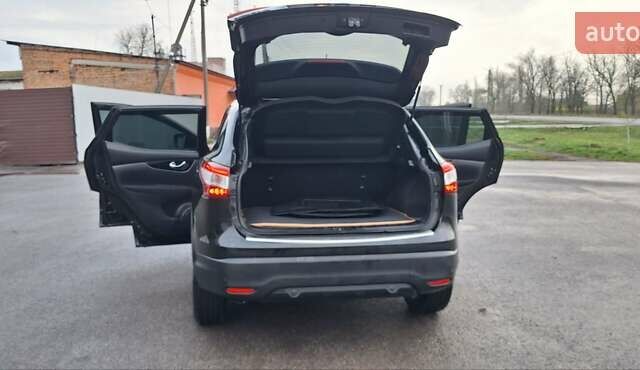 Черный Ниссан Кашкай, объемом двигателя 1.5 л и пробегом 202 тыс. км за 14950 $, фото 92 на Automoto.ua