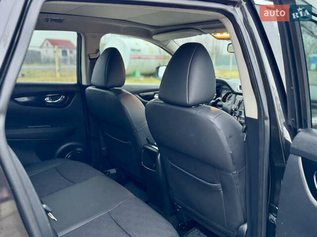 Черный Ниссан Кашкай, объемом двигателя 1.6 л и пробегом 204 тыс. км за 14800 $, фото 56 на Automoto.ua