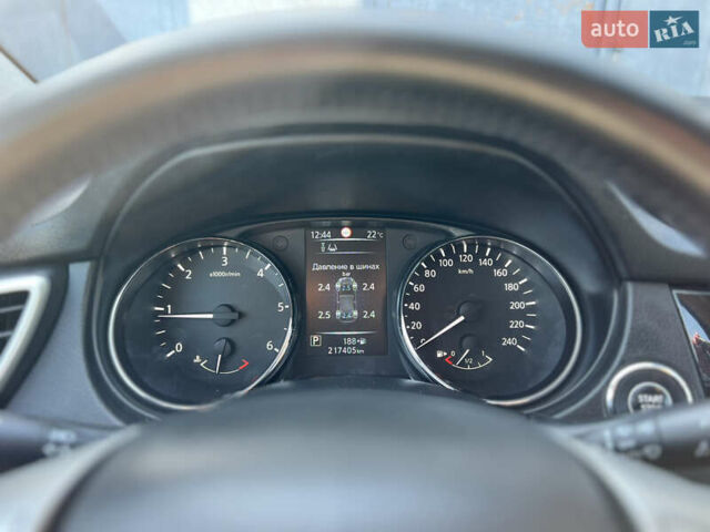 Черный Ниссан Кашкай, объемом двигателя 1.6 л и пробегом 217 тыс. км за 14950 $, фото 68 на Automoto.ua