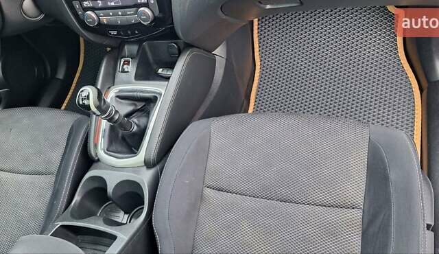 Черный Ниссан Кашкай, объемом двигателя 1.5 л и пробегом 202 тыс. км за 14950 $, фото 79 на Automoto.ua