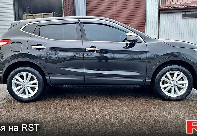 Черный Ниссан Кашкай, объемом двигателя 1.5 л и пробегом 202 тыс. км за 14950 $, фото 4 на Automoto.ua