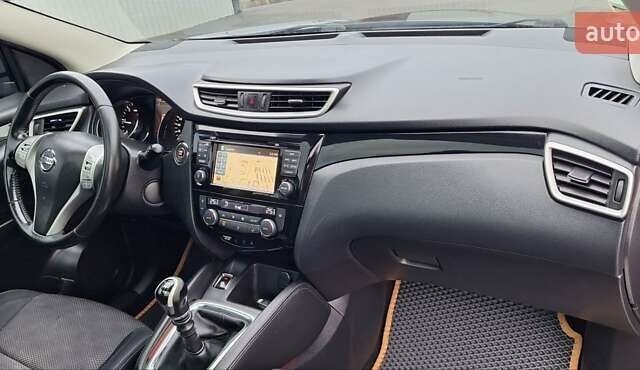 Черный Ниссан Кашкай, объемом двигателя 1.5 л и пробегом 202 тыс. км за 14950 $, фото 71 на Automoto.ua