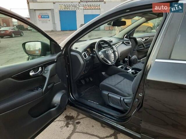 Чорний Ніссан Кашкай, об'ємом двигуна 1.5 л та пробігом 247 тис. км за 15400 $, фото 72 на Automoto.ua