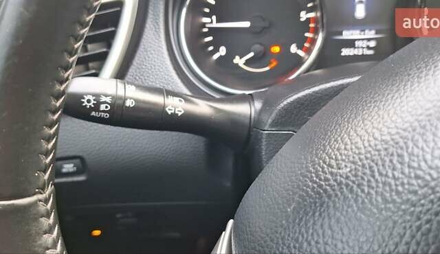 Черный Ниссан Кашкай, объемом двигателя 1.5 л и пробегом 202 тыс. км за 14950 $, фото 117 на Automoto.ua