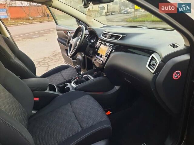 Чорний Ніссан Кашкай, об'ємом двигуна 1.5 л та пробігом 247 тис. км за 15400 $, фото 97 на Automoto.ua