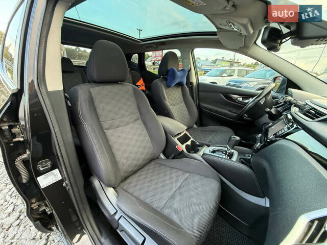 Черный Ниссан Кашкай, объемом двигателя 1.6 л и пробегом 287 тыс. км за 14700 $, фото 37 на Automoto.ua