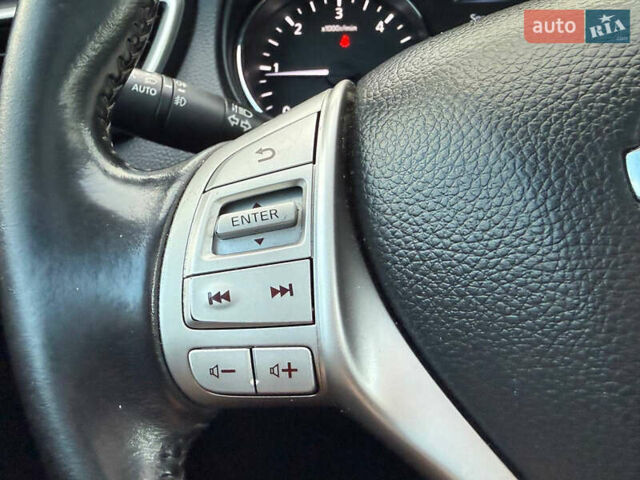 Черный Ниссан Кашкай, объемом двигателя 1.6 л и пробегом 287 тыс. км за 14700 $, фото 60 на Automoto.ua