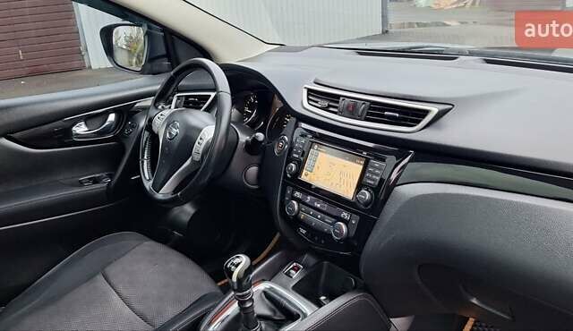 Черный Ниссан Кашкай, объемом двигателя 1.5 л и пробегом 202 тыс. км за 14950 $, фото 76 на Automoto.ua