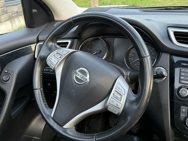 Черный Ниссан Кашкай, объемом двигателя 1.6 л и пробегом 157 тыс. км за 6900 $, фото 16 на Automoto.ua