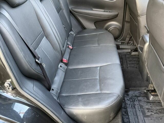 Черный Ниссан Кашкай, объемом двигателя 1.6 л и пробегом 157 тыс. км за 6900 $, фото 10 на Automoto.ua