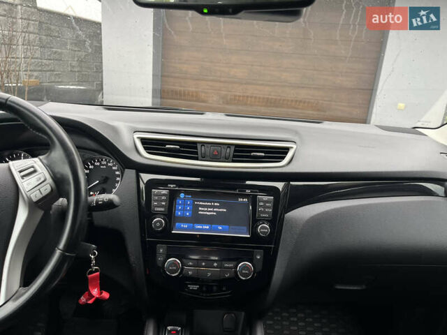 Чорний Ніссан Кашкай, об'ємом двигуна 1.5 л та пробігом 222 тис. км за 13999 $, фото 27 на Automoto.ua