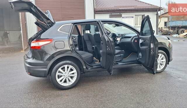 Черный Ниссан Кашкай, объемом двигателя 1.5 л и пробегом 202 тыс. км за 14950 $, фото 95 на Automoto.ua