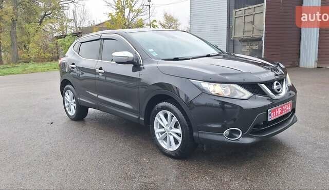 Черный Ниссан Кашкай, объемом двигателя 1.5 л и пробегом 202 тыс. км за 14950 $, фото 7 на Automoto.ua