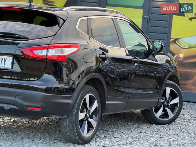 Черный Ниссан Кашкай, объемом двигателя 1.6 л и пробегом 289 тыс. км за 14300 $, фото 30 на Automoto.ua